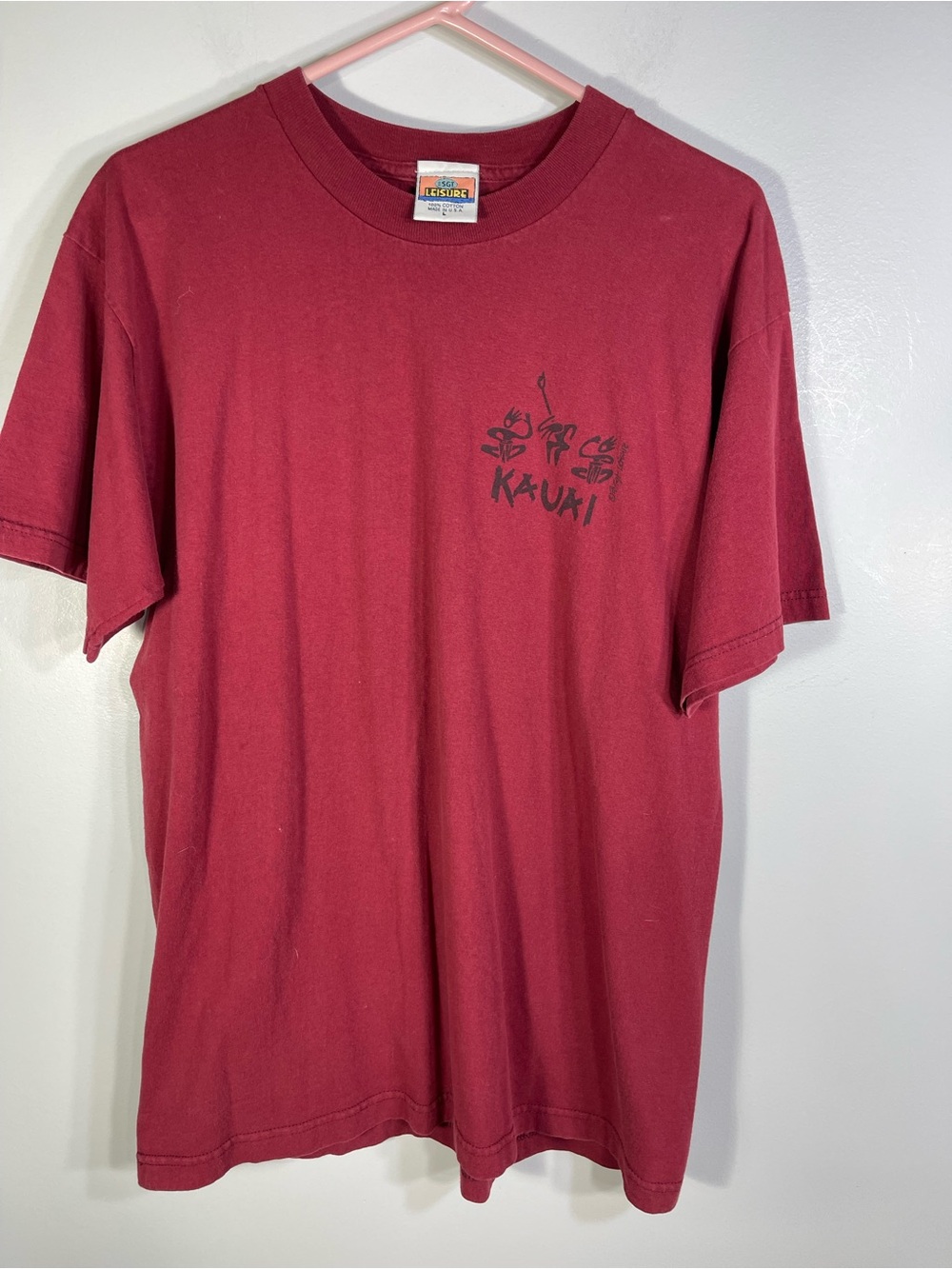 Vintage LEISURE Men T-shirt Size L Color Maroon